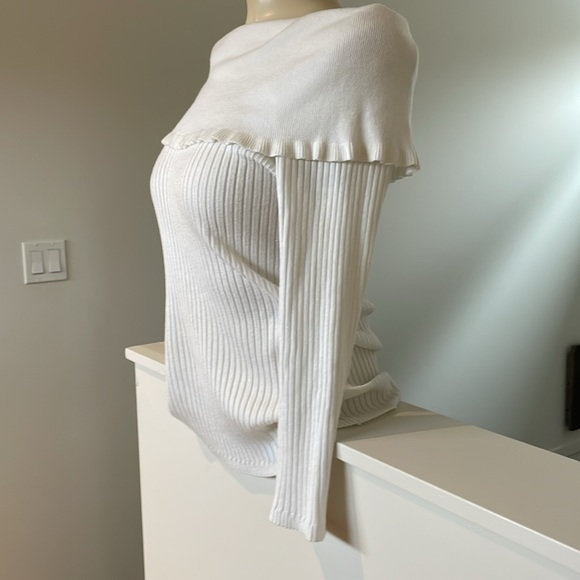 Cute white off the shoulder Sweater with Ruffled neckline. - Picture 4 of 9